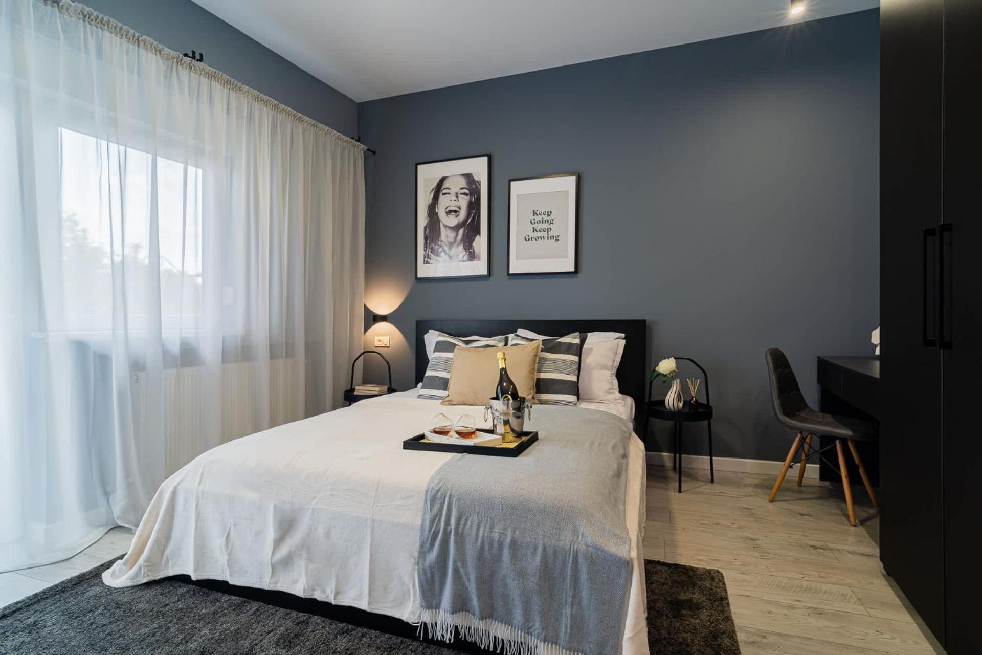 Chic Black & White 2Br Retreat On Dambovitei Bukarest Exterior foto
